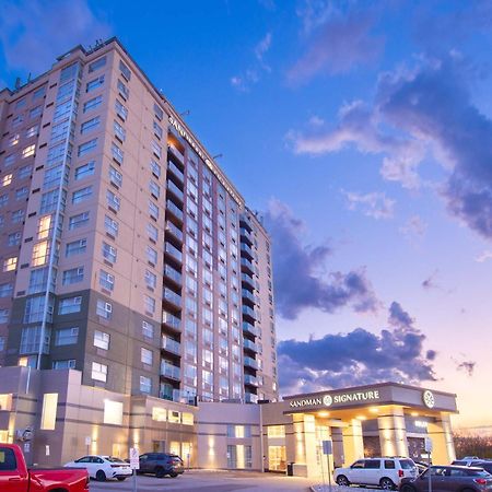 Sandman Signature Toronto Airport Hotel Екстер'єр фото