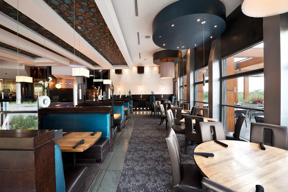 Sandman Signature Toronto Airport Hotel Екстер'єр фото
